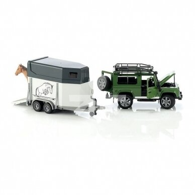 Toy Bruder LAND ROVER DEFENDER car with horse trailer 02592 1