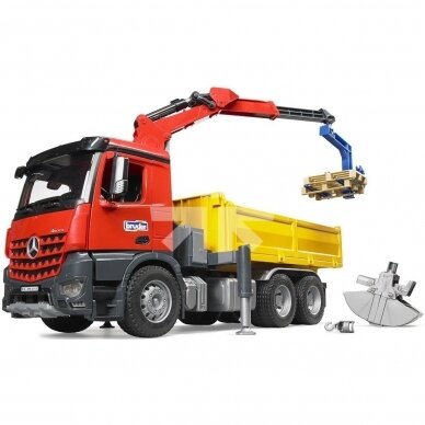 Toy Bruder Truck MB AROCS WITH CRANE, GRIPPER AND 2 PALLETS 03651